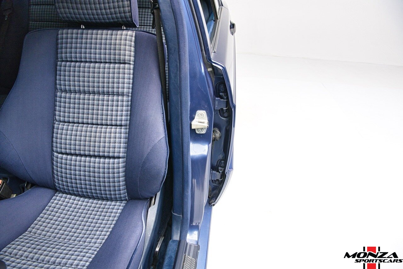 1990 Mercedes-Benz 2.6   - Photo 53 - Houston, TX 77024