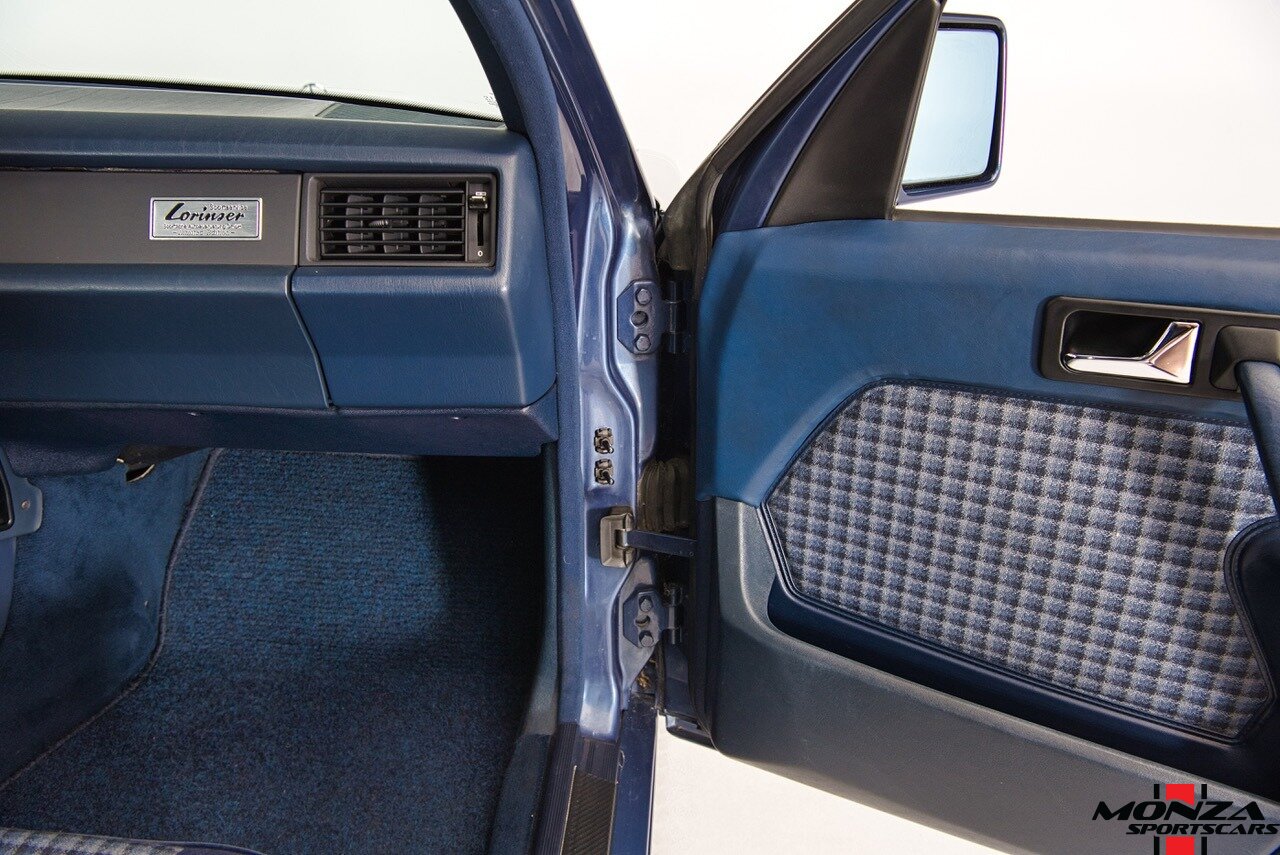 1990 Mercedes-Benz 2.6   - Photo 85 - Houston, TX 77024