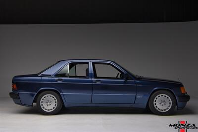 1990 Mercedes-Benz 2.6   - Photo 29 - Houston, TX 77024