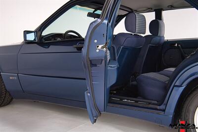 1990 Mercedes-Benz 2.6   - Photo 105 - Houston, TX 77024