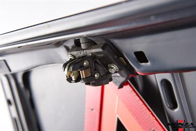 1990 Mercedes-Benz 2.6   - Photo 118 - Houston, TX 77024