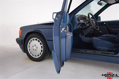 1990 Mercedes-Benz 2.6   - Photo 48 - Houston, TX 77024