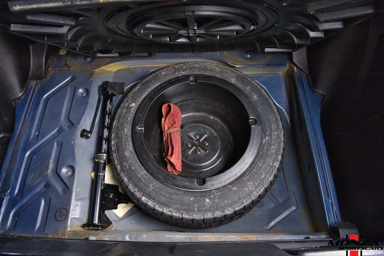 1990 Mercedes-Benz 2.6   - Photo 125 - Houston, TX 77024