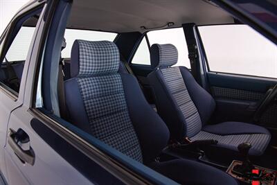 1990 Mercedes-Benz 2.6   - Photo 88 - Houston, TX 77024