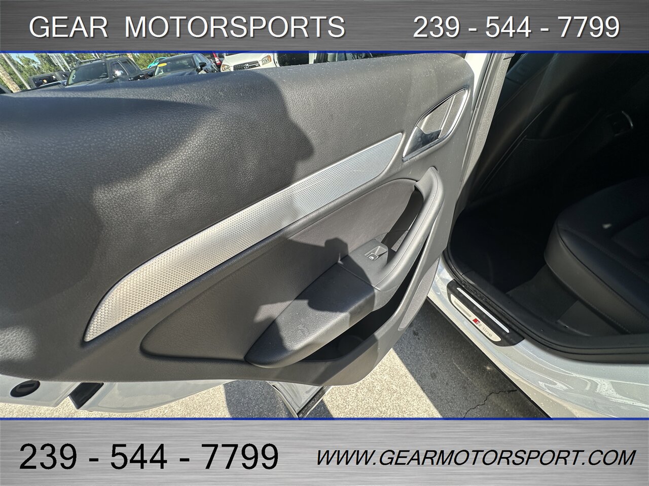 2018 Audi Q3 2.0T quattro Premium AWD   - Photo 10 - Estero, FL 33928