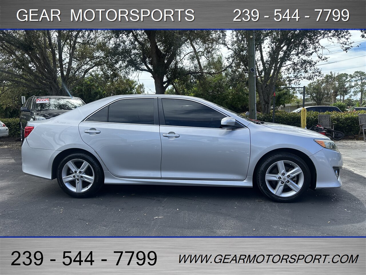 2012 Toyota Camry SE   - Photo 2 - Estero, FL 33928