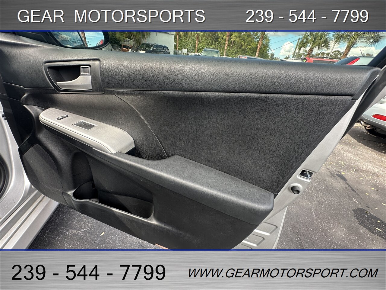 2012 Toyota Camry SE   - Photo 15 - Estero, FL 33928