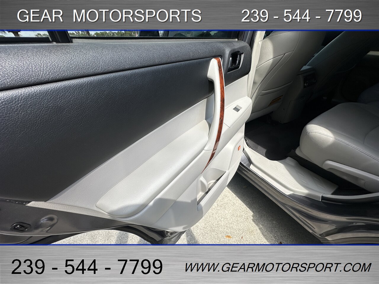 2012 Toyota Highlander Limited 3.5L V6 3rd Row   - Photo 14 - Estero, FL 33928