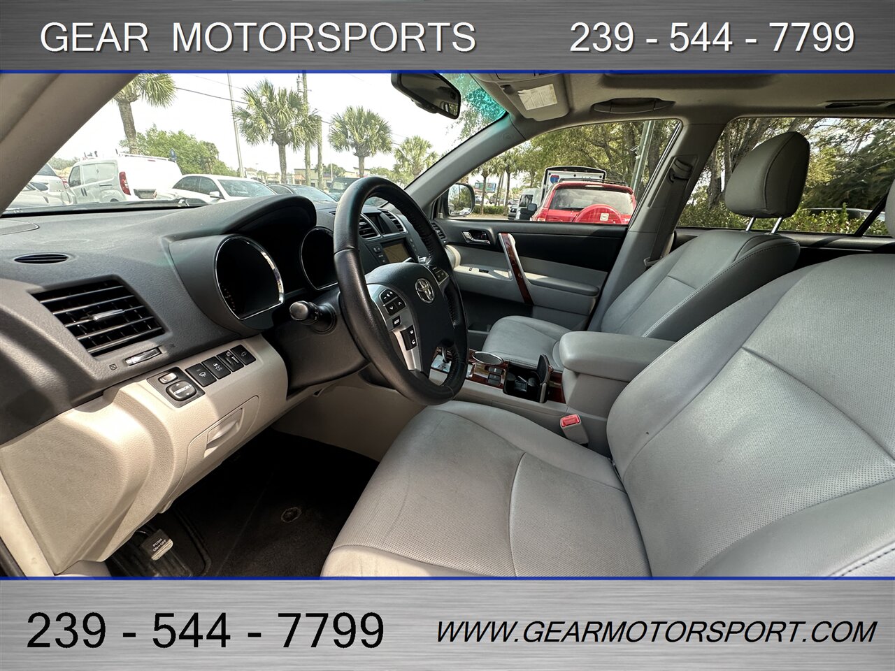 2012 Toyota Highlander Limited 3.5L V6 3rd Row   - Photo 11 - Estero, FL 33928