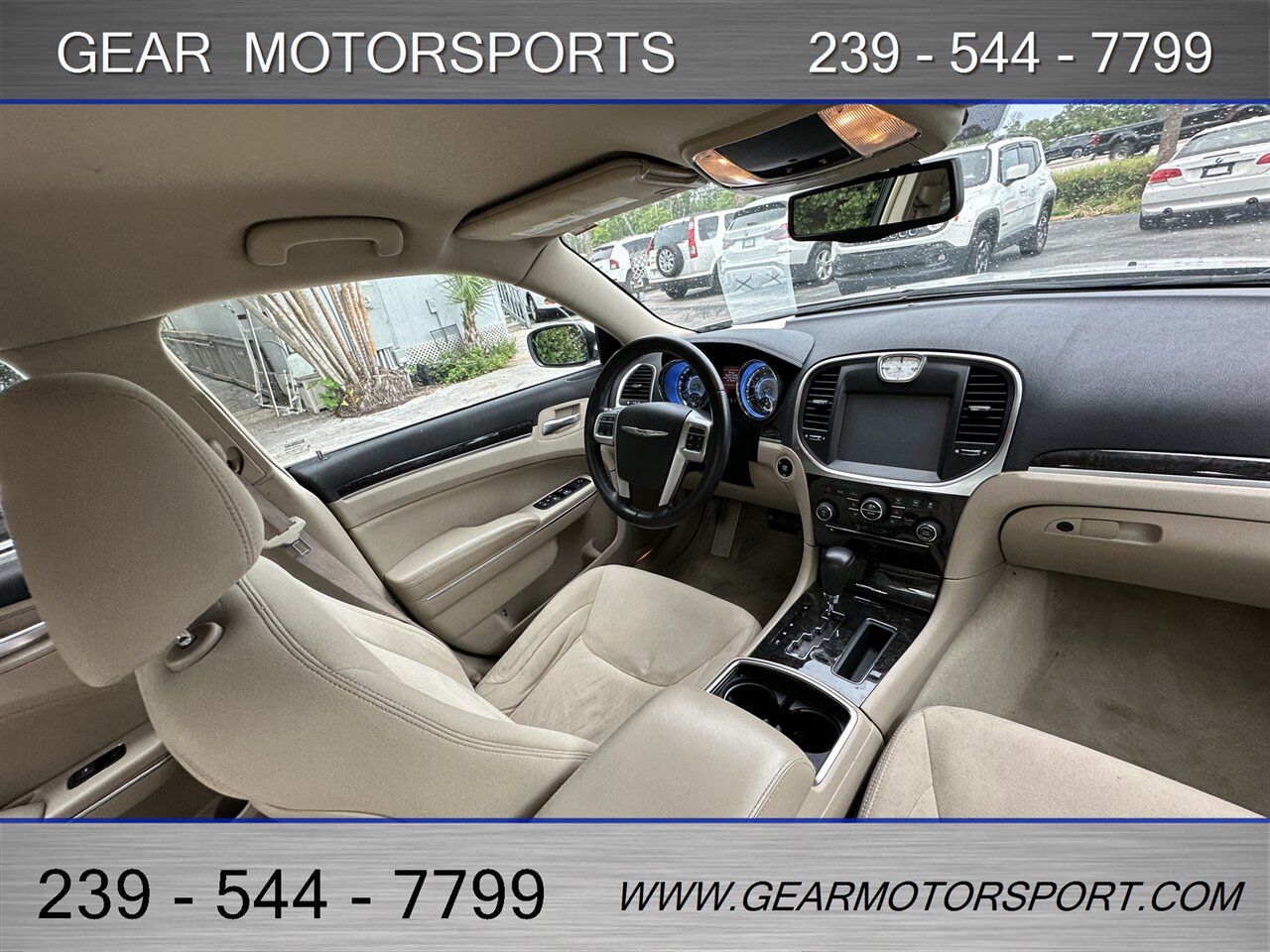 2011 Chrysler 300 3.6L V6 JUST 62K miles ONE OWNER   - Photo 11 - Estero, FL 33928