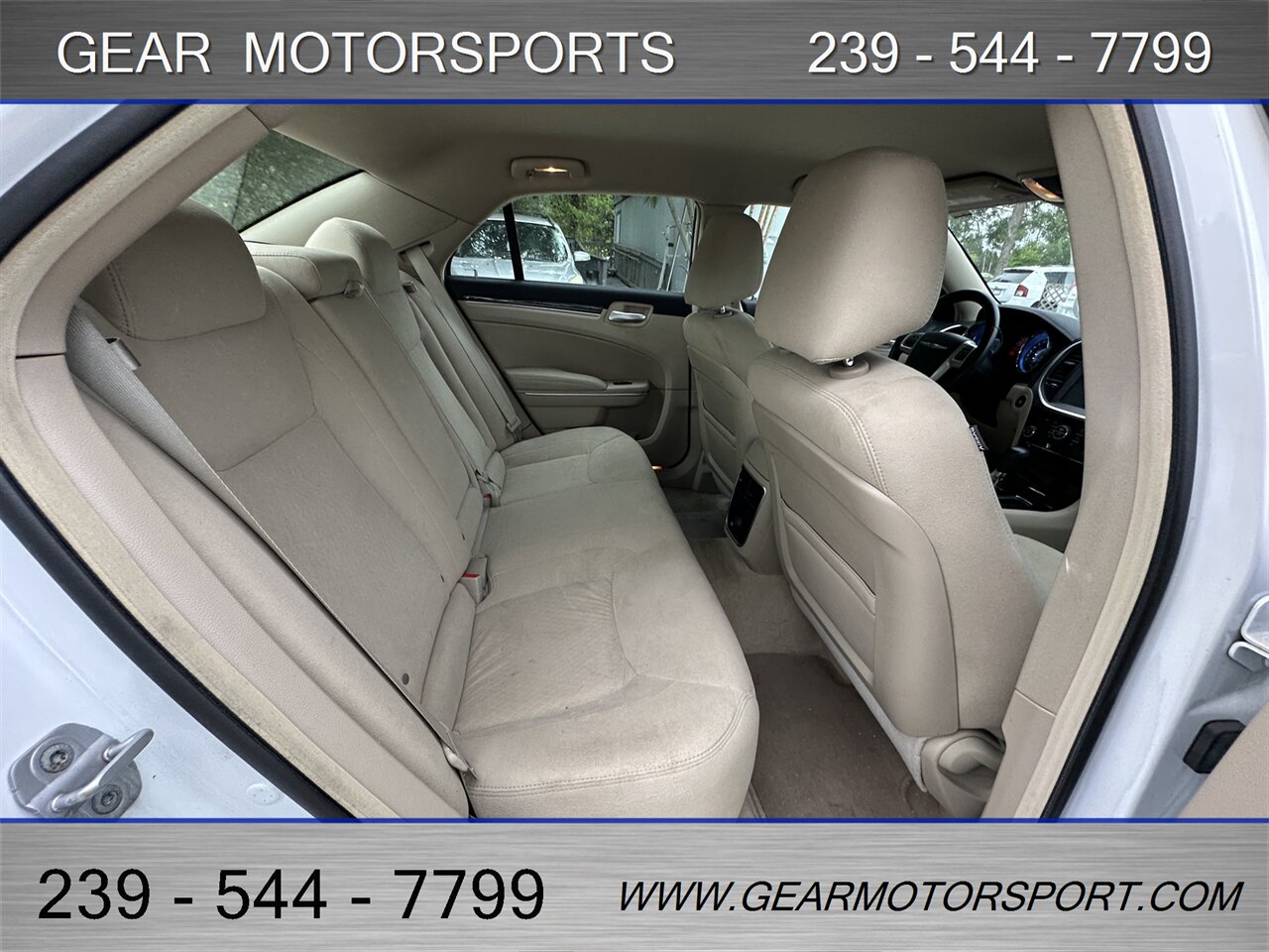 2011 Chrysler 300 3.6L V6 JUST 62K miles ONE OWNER   - Photo 10 - Estero, FL 33928