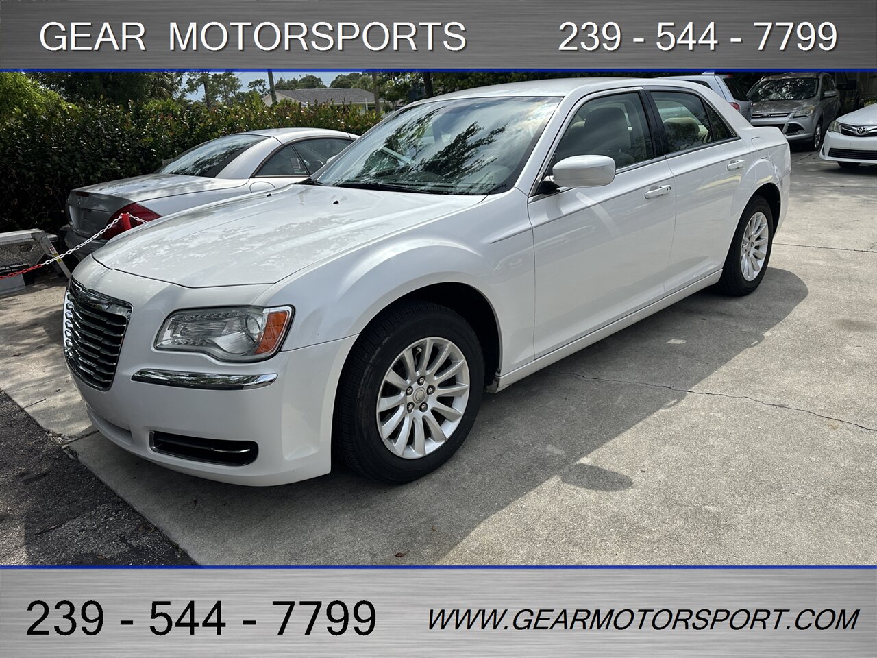 2011 Chrysler 300   - Photo 1 - Estero, FL 33928