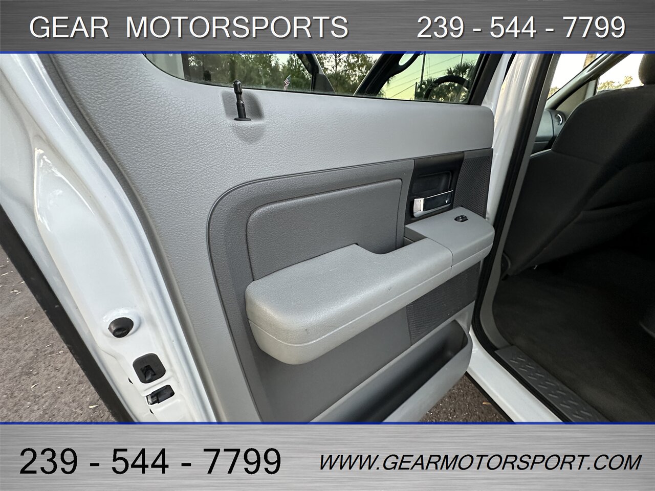 2007 Ford F-150 XLT 5.4L V8 300hp   - Photo 11 - Estero, FL 33928