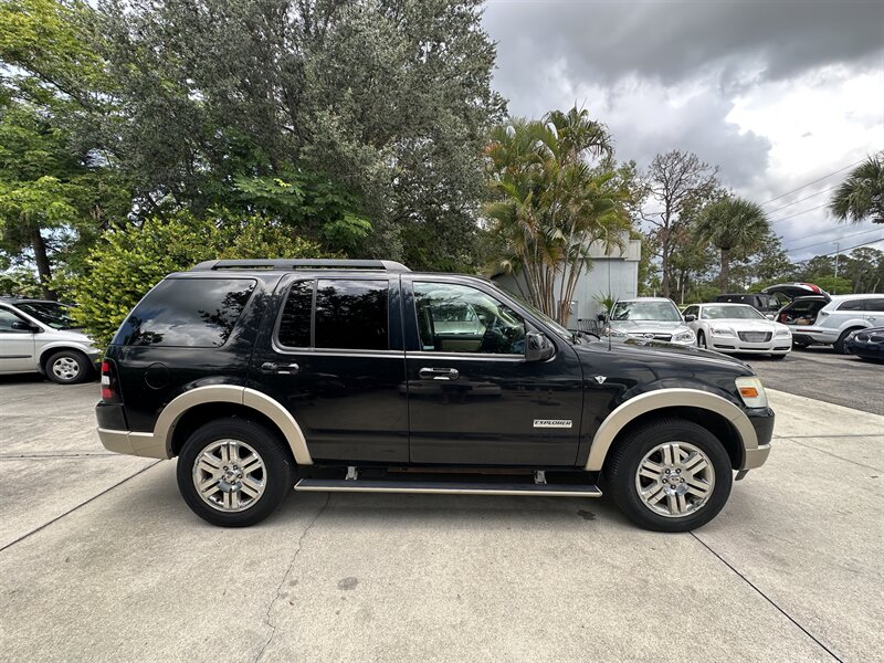 2008 Ford Explorer Eddie Bauer  4WD 4.6L V8, JUST 54k Miles