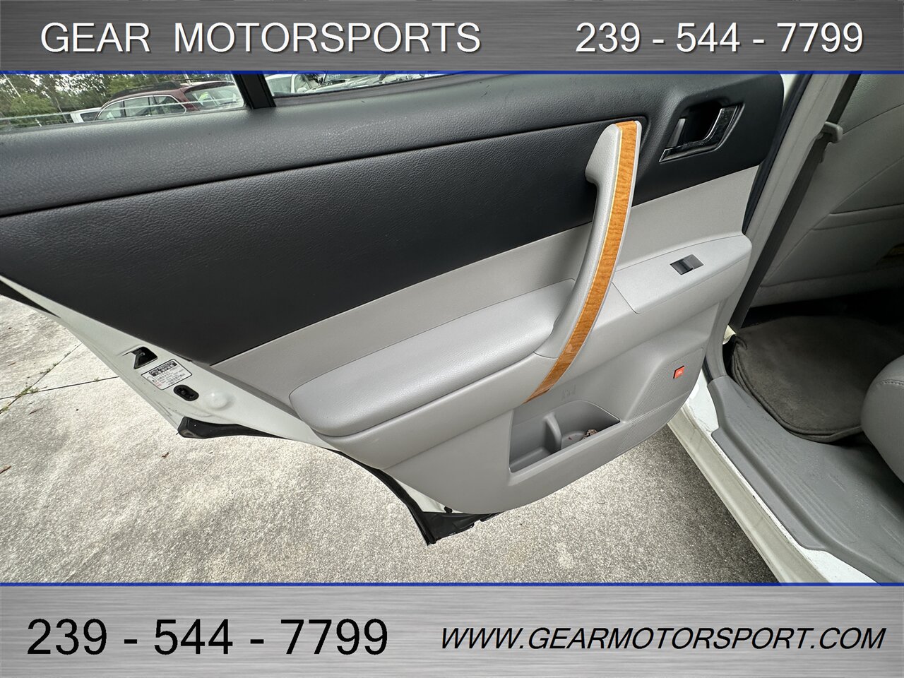 2008 Toyota Highlander Hybrid Limited AWD - Photo 17 - Estero, FL 33928