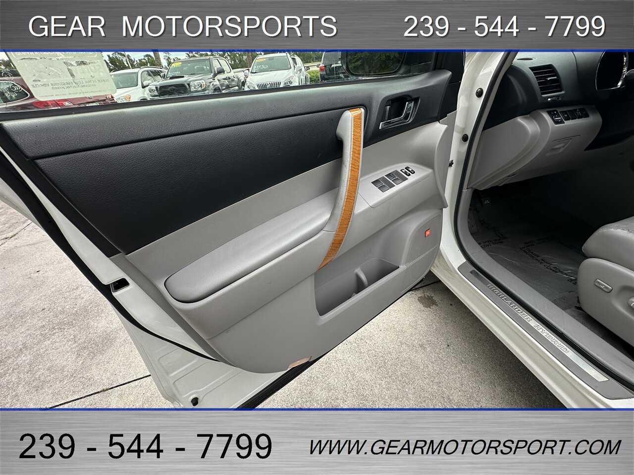 2008 Toyota Highlander Hybrid Limited AWD - Photo 14 - Estero, FL 33928