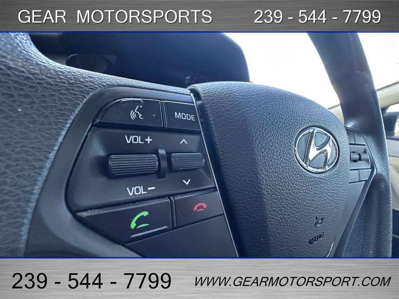 2015 Hyundai SONATA SE   - Photo 22 - Estero, FL 33928