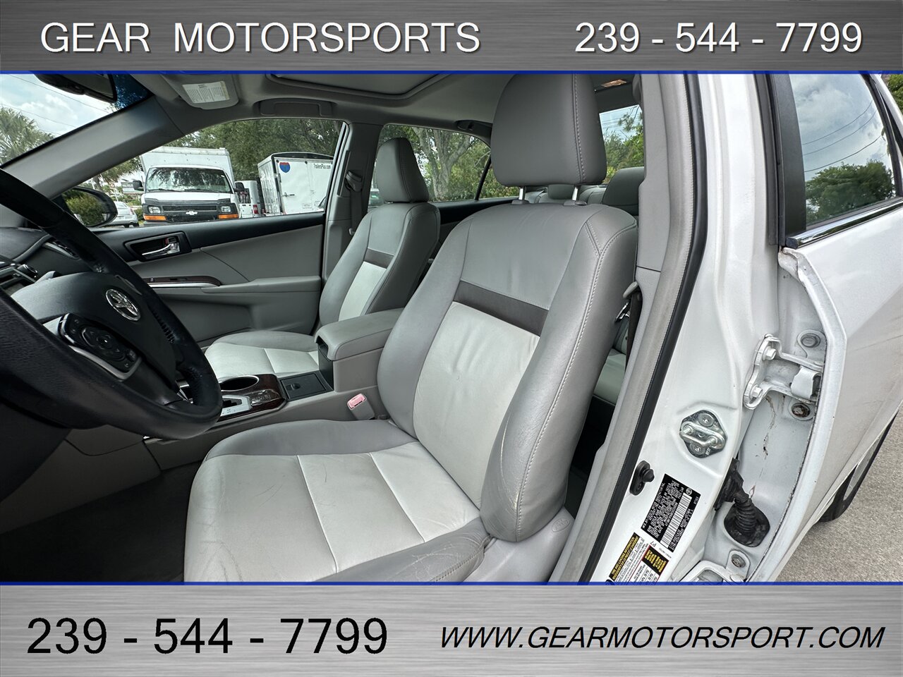 2012 Toyota Camry XLE V6 - Photo 9 - Estero, FL 33928