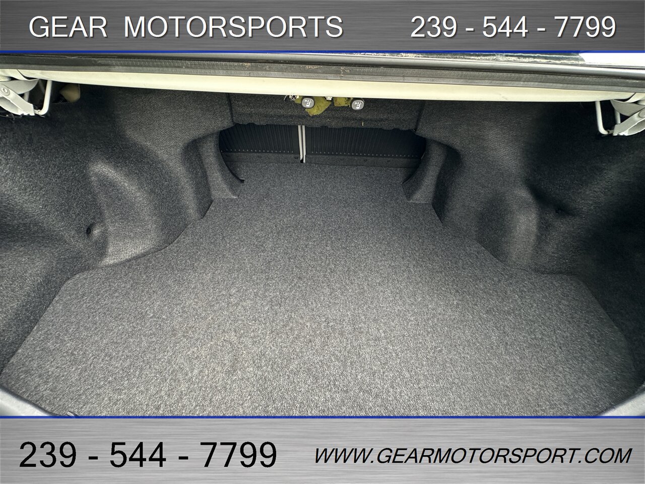 2012 Toyota Camry XLE V6 - Photo 27 - Estero, FL 33928