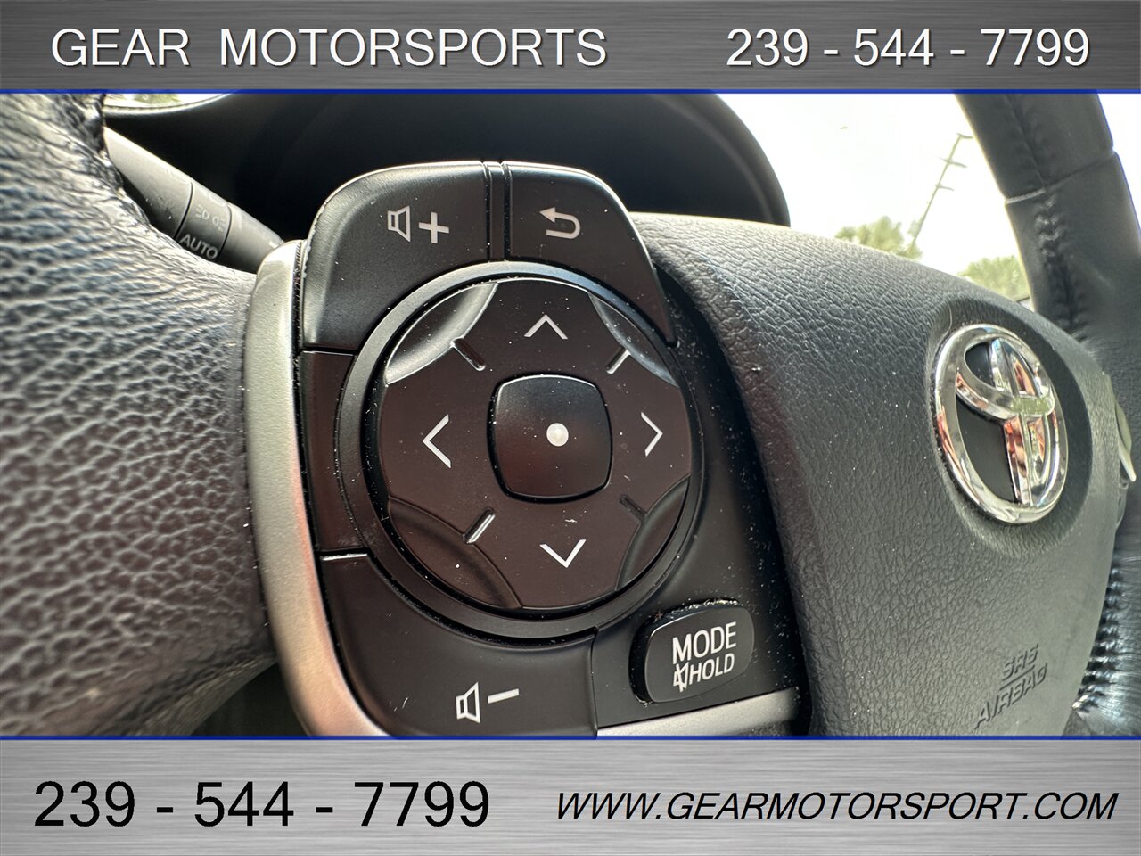 2012 Toyota Camry XLE V6 - Photo 20 - Estero, FL 33928