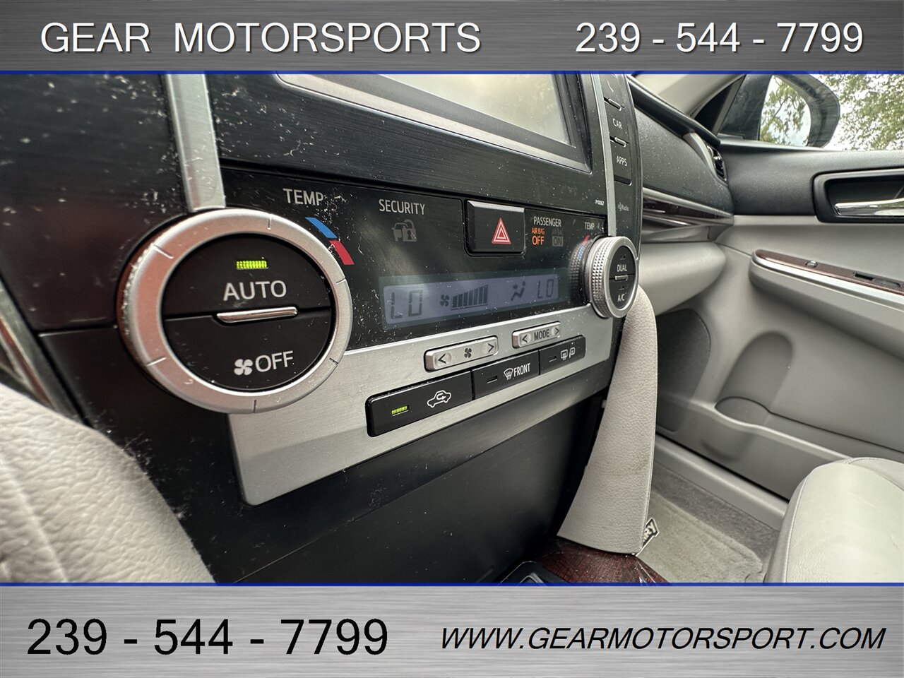 2012 Toyota Camry XLE V6 - Photo 18 - Estero, FL 33928