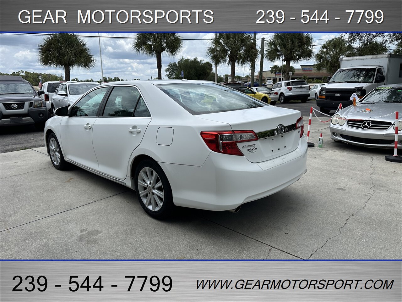 2012 Toyota Camry XLE V6 - Photo 5 - Estero, FL 33928