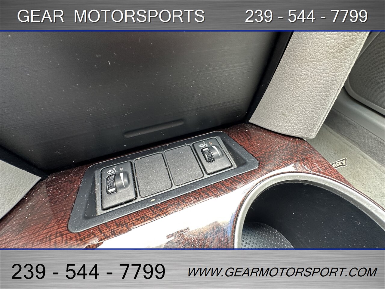 2012 Toyota Camry XLE V6 - Photo 19 - Estero, FL 33928