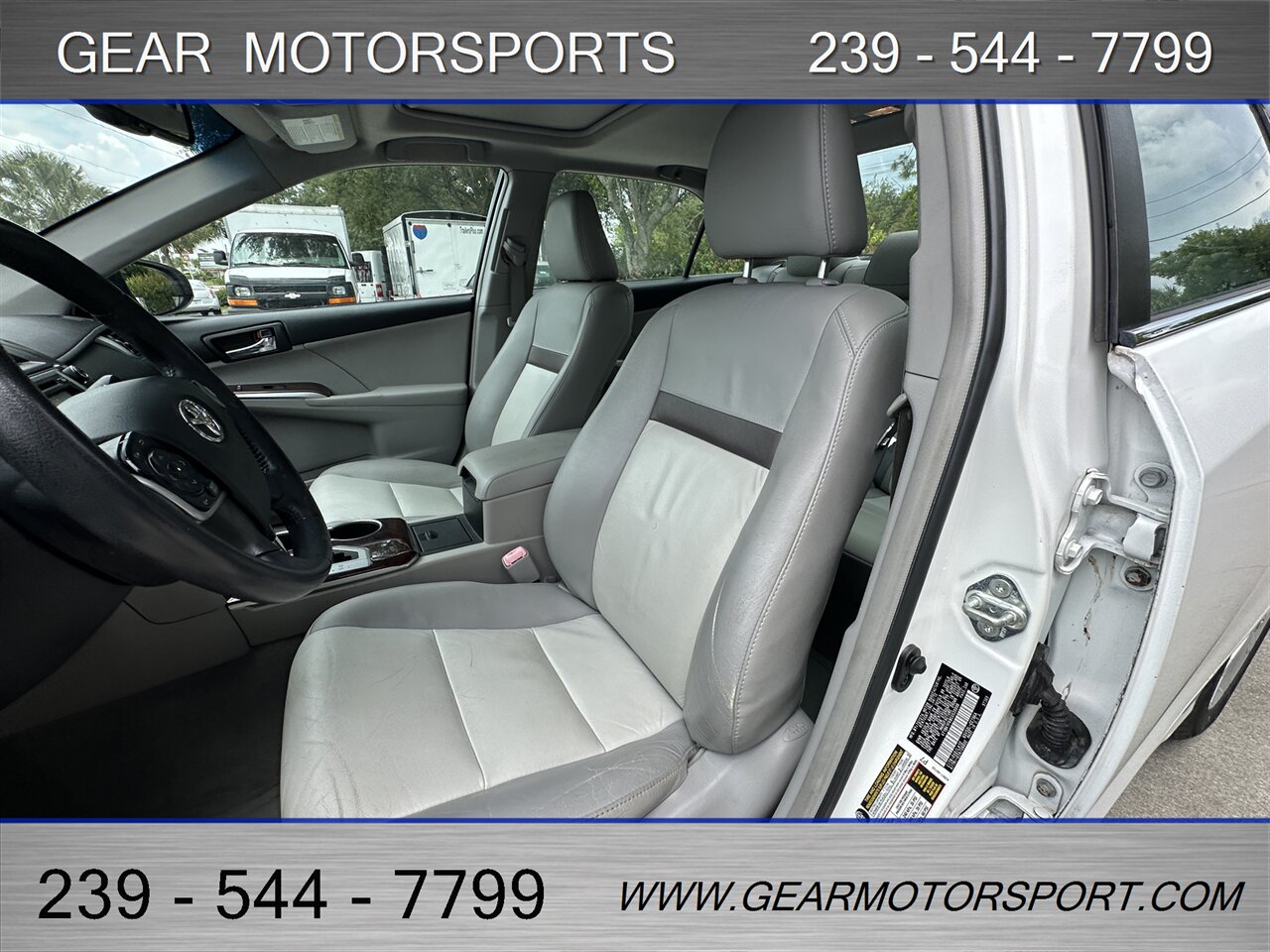 2012 Toyota Camry XLE V6 - Photo 10 - Estero, FL 33928