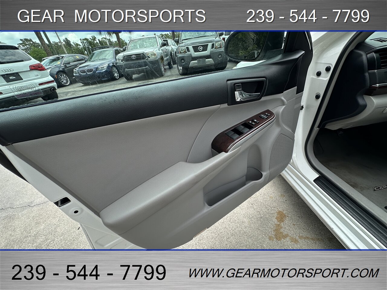 2012 Toyota Camry XLE V6 - Photo 8 - Estero, FL 33928