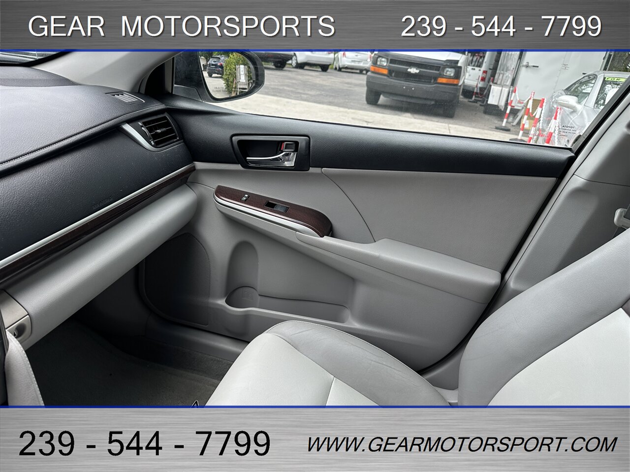2012 Toyota Camry XLE V6 - Photo 21 - Estero, FL 33928