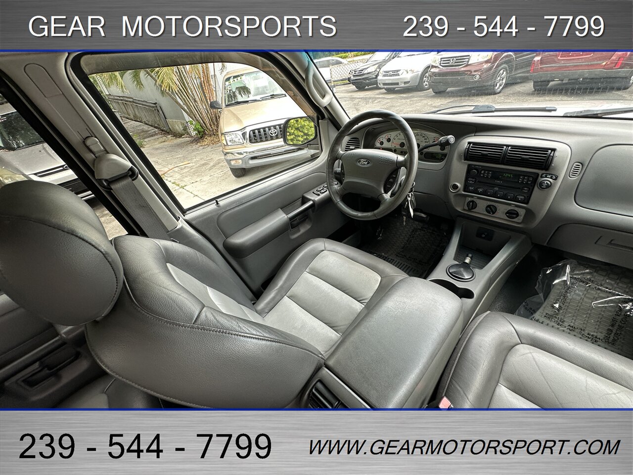 2004 Ford Explorer Sport Trac XLT 4dr XLT Crew Cab   - Photo 14 - Estero, FL 33928