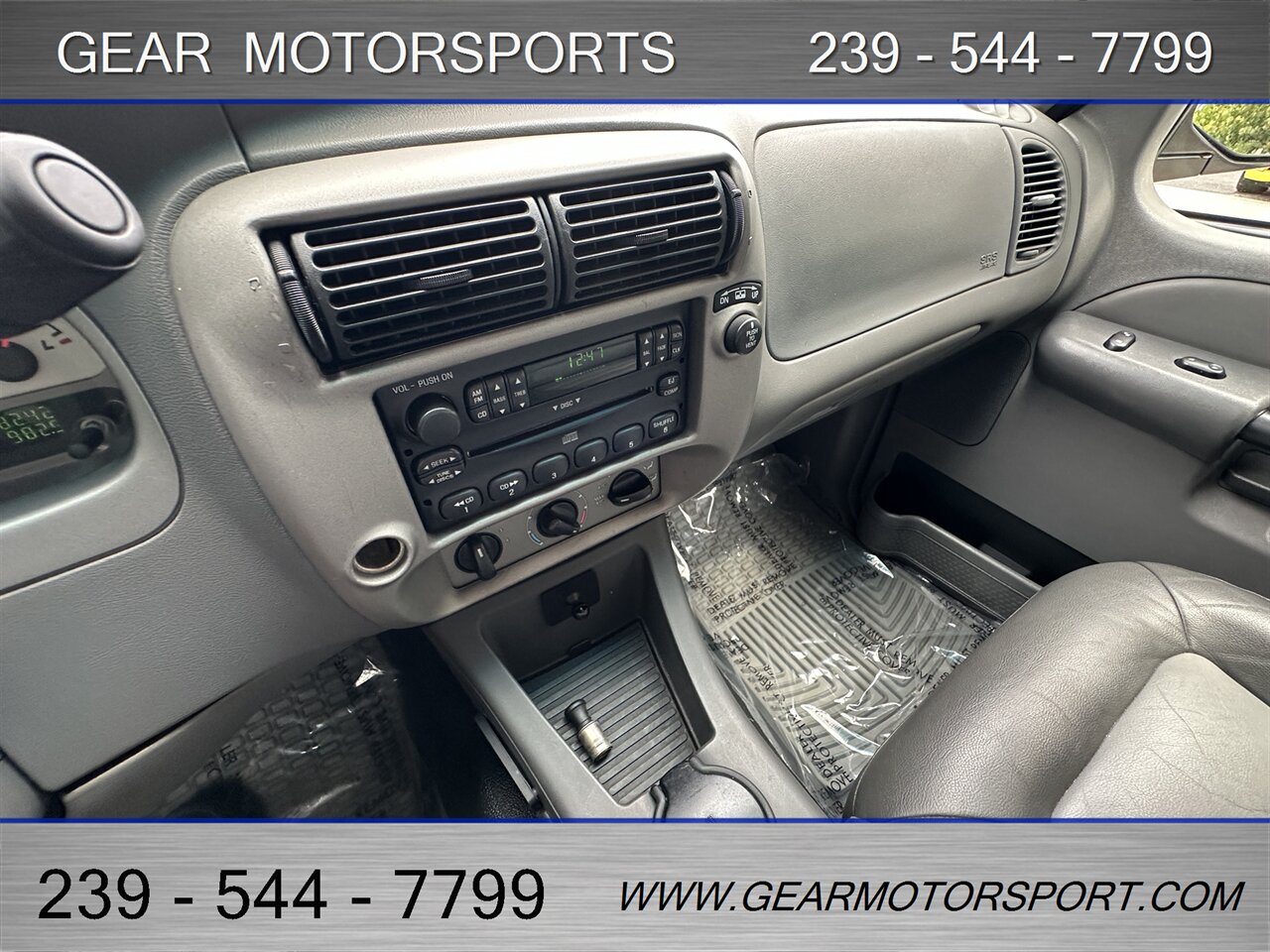 2004 Ford Explorer Sport Trac XLT 4dr XLT Crew Cab   - Photo 33 - Estero, FL 33928