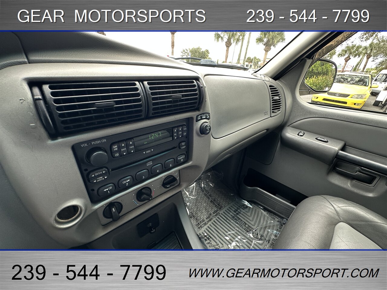 2004 Ford Explorer Sport Trac XLT 4dr XLT Crew Cab   - Photo 22 - Estero, FL 33928