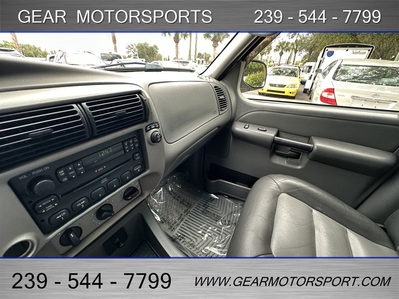 2004 Ford Explorer Sport Trac XLT 4dr XLT Crew Cab   - Photo 23 - Estero, FL 33928