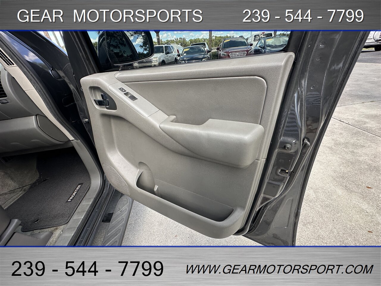 2012 Nissan Frontier SL - Photo 12 - Estero, FL 33928
