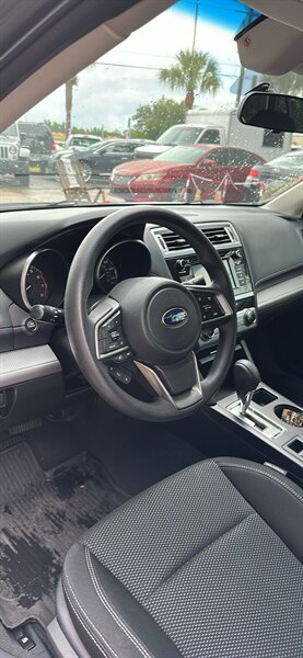 2019 Subaru Outback 2.5i Premium EyeSight Tech Package - Photo 15 - Estero, FL 33928
