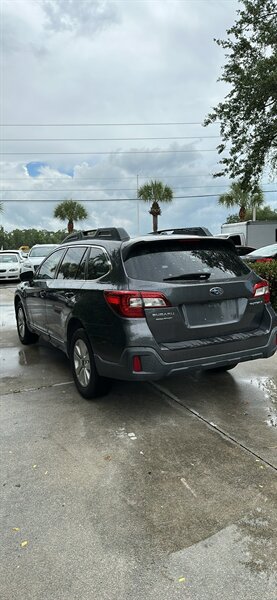 2019 Subaru Outback 2.5i Premium EyeSight Tech Package - Photo 16 - Estero, FL 33928