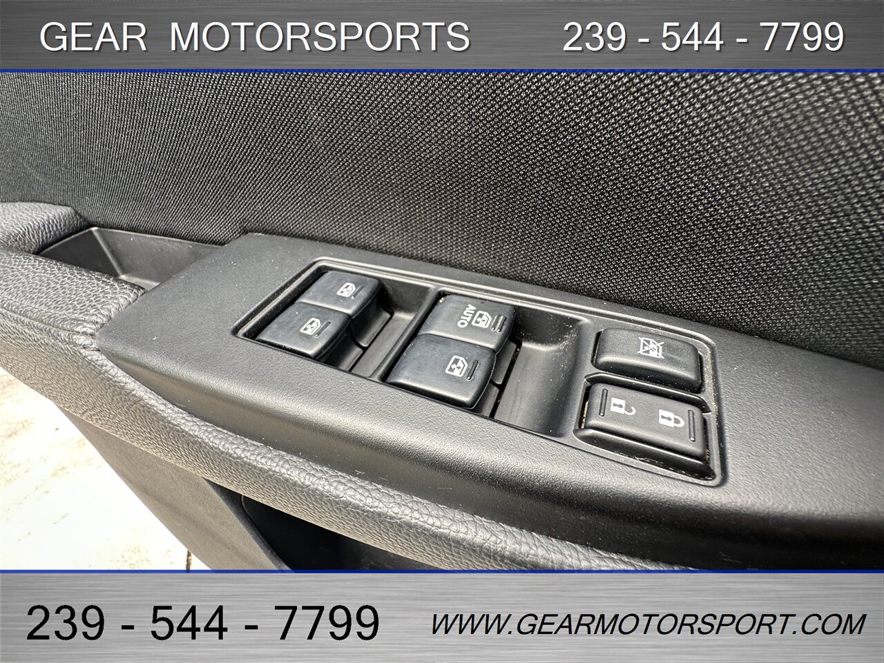 2013 Subaru Outback 2.5i Premium 6-SPEED   - Photo 33 - Estero, FL 33928