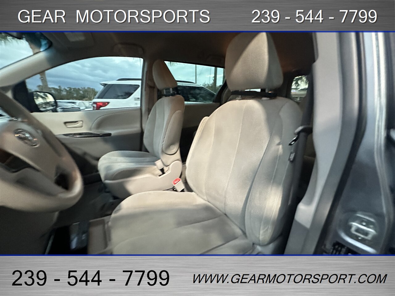 2014 Toyota Sienna L 7-Passenger   - Photo 9 - Estero, FL 33928