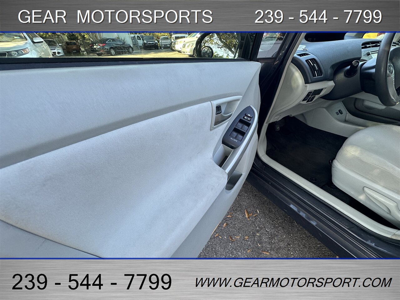 2015 Toyota Prius Two   - Photo 9 - Estero, FL 33928