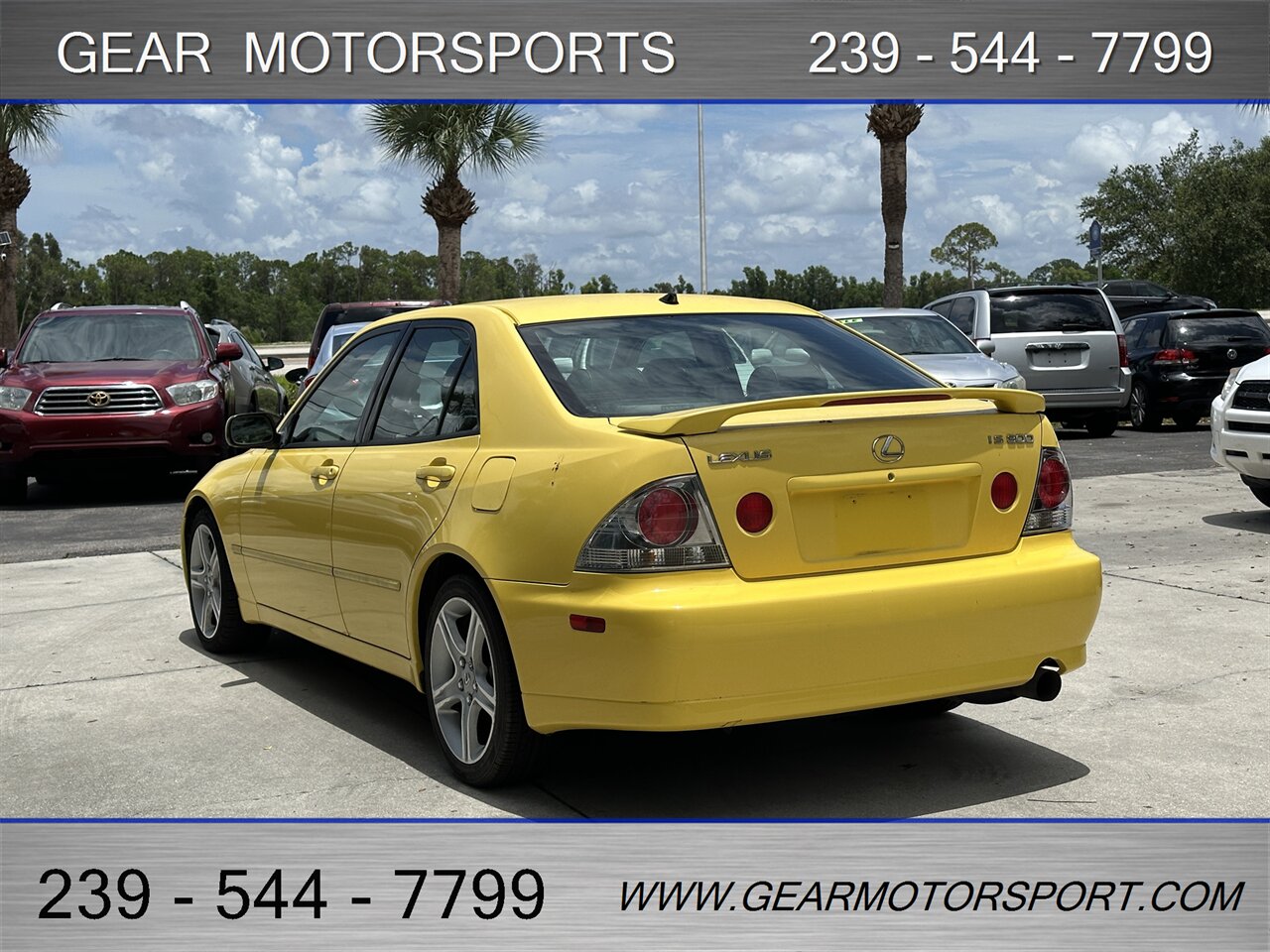 2001 Lexus IS 300 RWD - Photo 7 - Estero, FL 33928