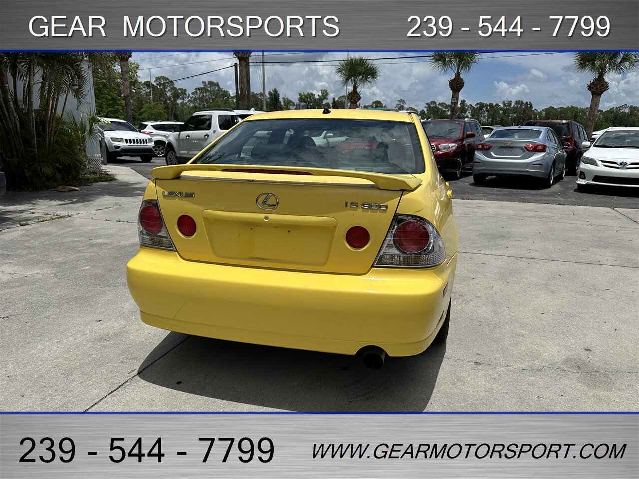 2001 Lexus IS 300 RWD - Photo 5 - Estero, FL 33928