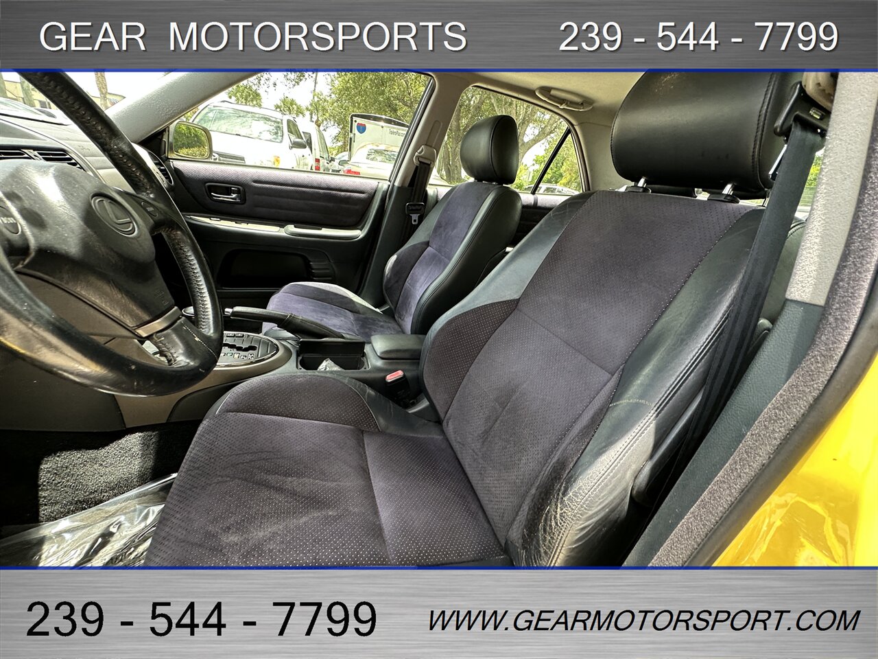 2001 Lexus IS 300 RWD - Photo 20 - Estero, FL 33928