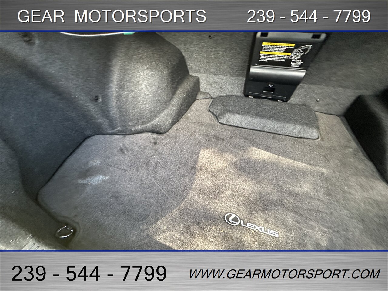 2001 Lexus IS 300   - Photo 56 - Estero, FL 33928