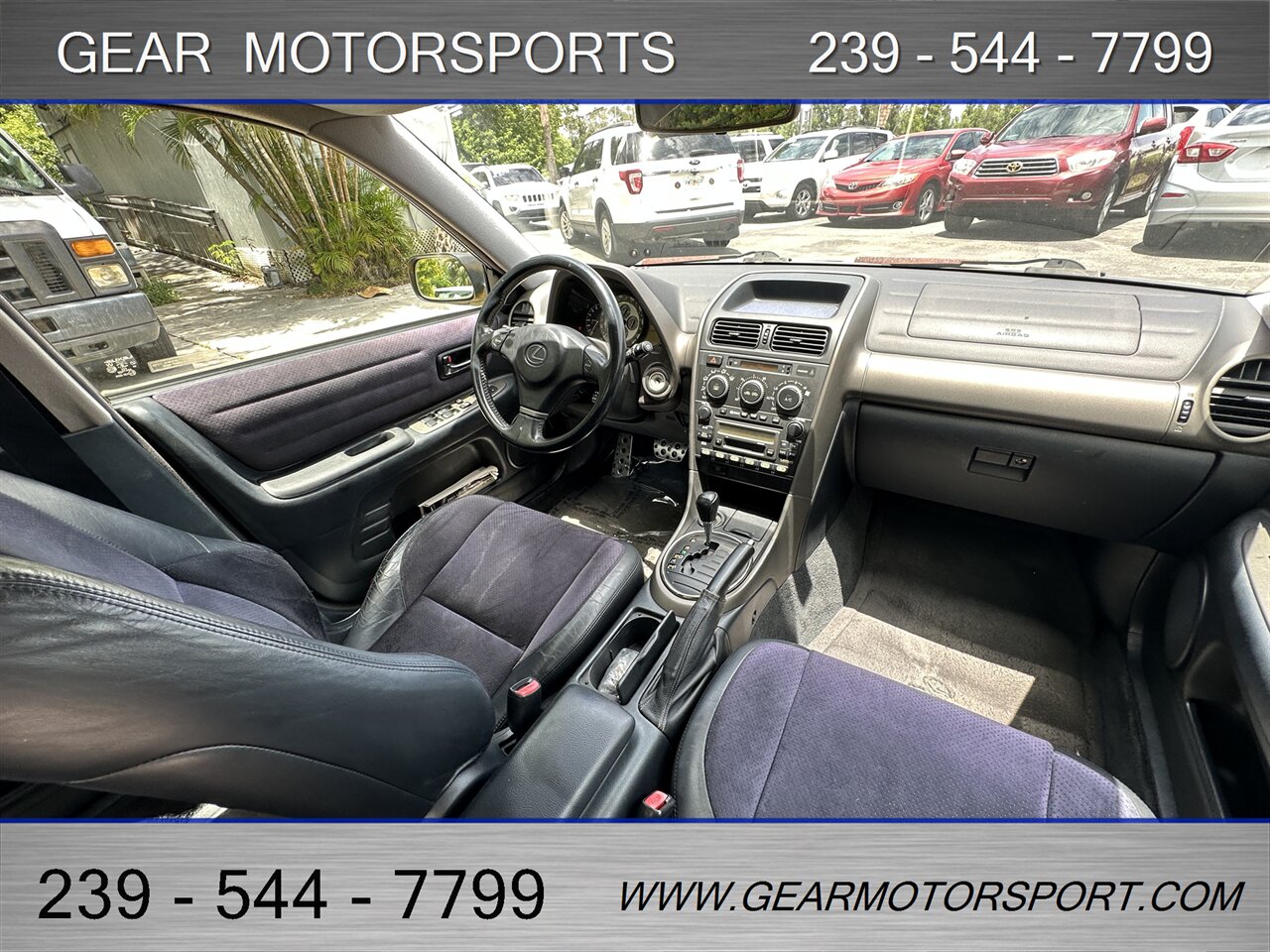 2001 Lexus IS 300 RWD - Photo 28 - Estero, FL 33928