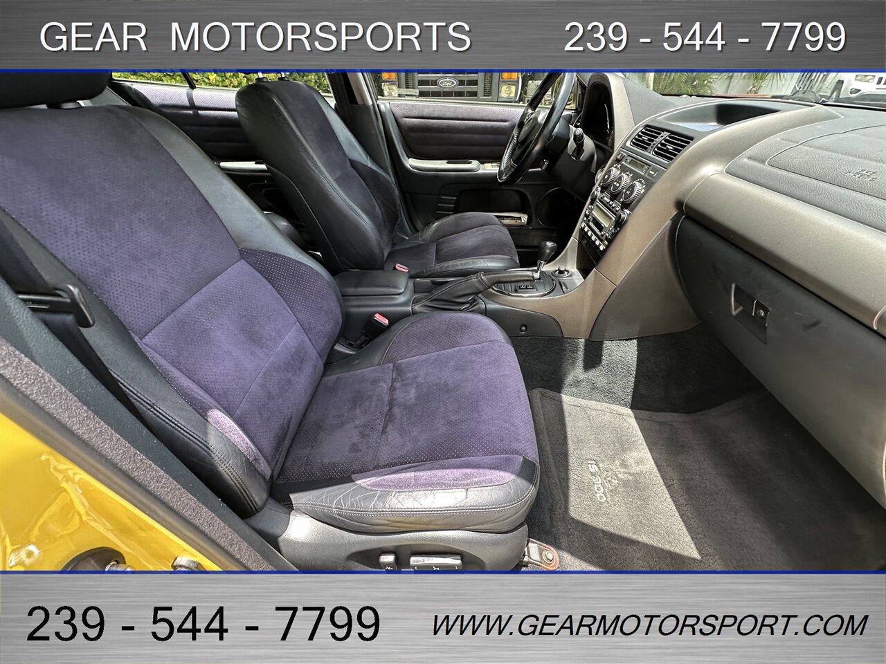 2001 Lexus IS 300 RWD - Photo 33 - Estero, FL 33928