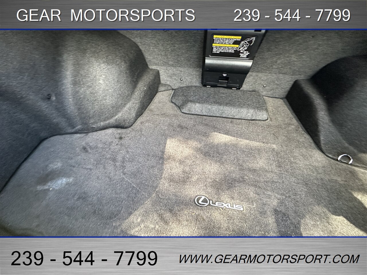 2001 Lexus IS 300   - Photo 57 - Estero, FL 33928