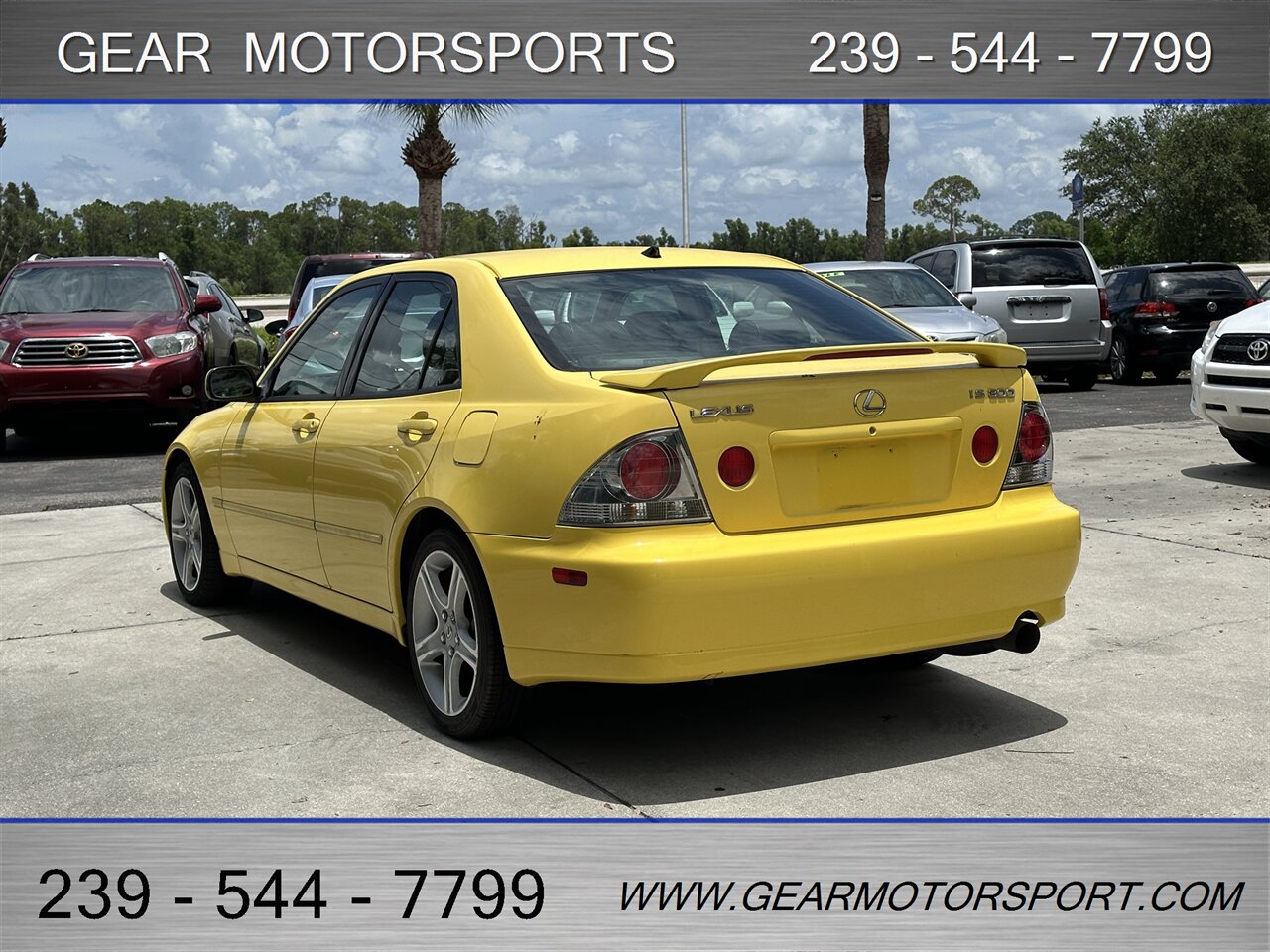 2001 Lexus IS 300 RWD - Photo 17 - Estero, FL 33928