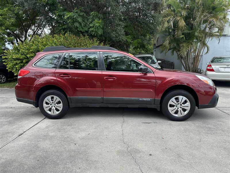 2014 Subaru Outback 2.5i  