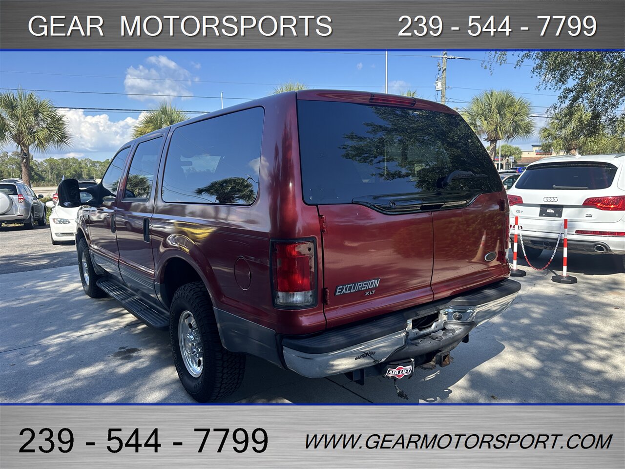 2005 Ford Excursion XLT 6.8L V10 AIR RIDE - Photo 5 - Estero, FL 33928